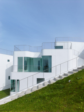 Sanierung, Umbau, J�rgen Mayer H, J. Mayer H., Ignacio Peydro, Isabel Collado, Beton, flie�ende Formen, wei�e Fassade, Ferienhaus in La Coruna, Wohnhaus in Spanien, Dosis de Arquitectura: Casa V, Oleiros, La Coruna, Spain