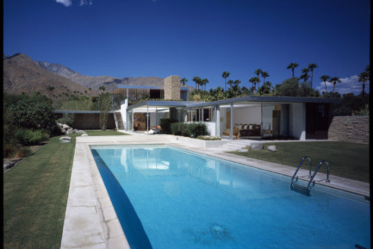Kaufmann House in Palm Springs bringt Rekordpreis