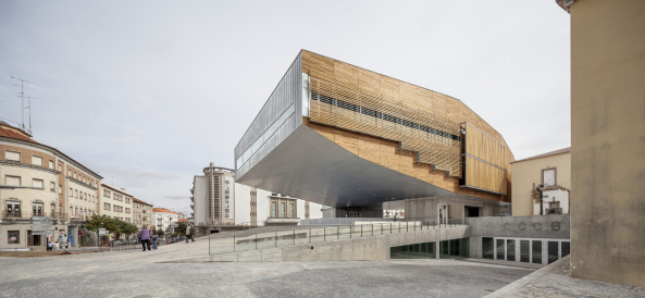 Castelo Branco, Kulturzentrum, Largo da Devesa, Mateo Arquitectura, Josep Llus Mateo, Adri Goula, Carlos Reis Figueiredo