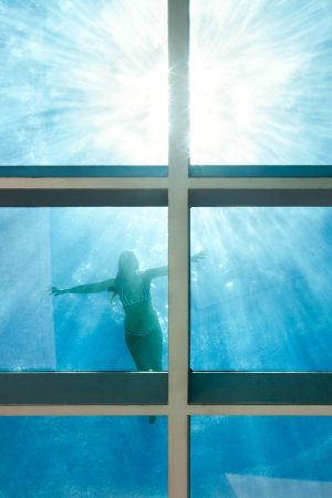 Wiel Arets, Jellyfish House, Marbella, Jan Bitter, Beton, Glas, Pool, Costa del Sol, Villa in Spanien, spektakulre Huser, Wohnhaus, Architektur, movie, film, Hollywood, Pool auf dem Dach, cool architecture