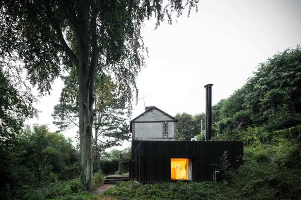 Marchi Architectes, Black House
