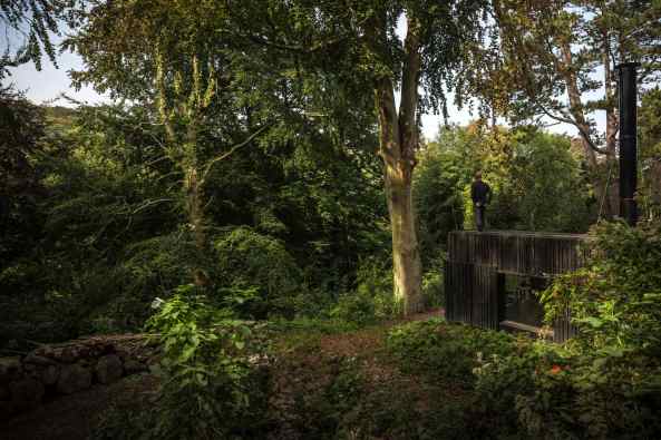 Marchi Architectes, Black House