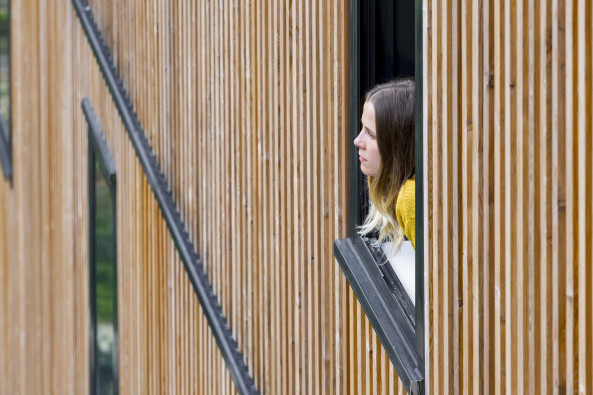 Ithaques, Atelier WRA, Studentenwohnheim, Wohneim, Holzhaus, Holztragwerk, Holzfassade, Gartenhaus, Whild rabbits architecture