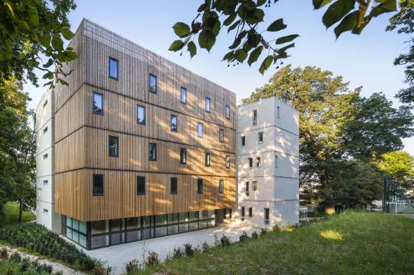 Ithaques, Atelier WRA, Studentenwohnheim, Wohneim, Holzhaus, Holztragwerk, Holzfassade, Gartenhaus, Whild rabbits architecture