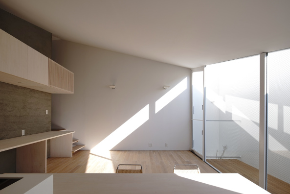 Yuko Nagayama, Yohei Kawashima, Haus in Japan, Hybrid, Hybrid aus Wohnhaus und Konditorei bei Tokio, Yachiyo, Tokio, Wohnen in Japan, Wohnen in Tokio