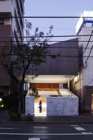 Yuko Nagayama, Yohei Kawashima, Haus in Japan, Hybrid, Hybrid aus Wohnhaus und Konditorei bei Tokio, Yachiyo, Tokio, Wohnen in Japan, Wohnen in Tokio