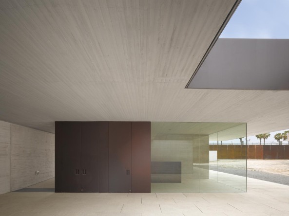 Castillo de la Luz, Nieto Sobejano Arquitectos, Fuensanta Nieto, Enrique Sobejano, Las Palmas, Kastell des Lichts, Prinz von Asturien, Martin Chirino, Ruine, Sanierung, Kanarische Inseln, Canary Island Museum, Fassade, Corten Stahl, A hidden Void, La Isleta, Beton