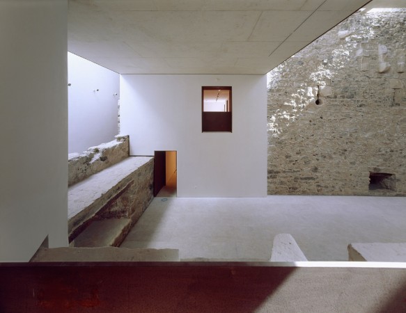 Castillo de la Luz, Nieto Sobejano Arquitectos, Fuensanta Nieto, Enrique Sobejano, Las Palmas, Kastell des Lichts, Prinz von Asturien, Martin Chirino, Ruine, Sanierung, Kanarische Inseln, Canary Island Museum, Fassade, Corten Stahl, A hidden Void, La Isleta, Beton