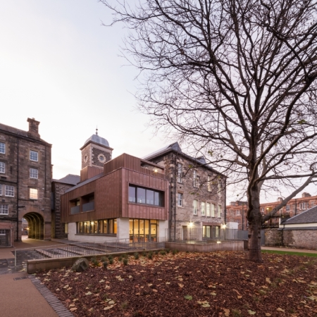 Malcom Fraser Architects; Edinburgh; The Edinburgh Center for Carbon Innovation; Dave Morris; Umbau; Erweiterung; Forschungszentrum; Bauen im Bestand