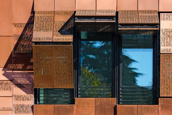 Konservatorium Claude Debussy, Paris, 17. Arrondissement, Basalt Architecture