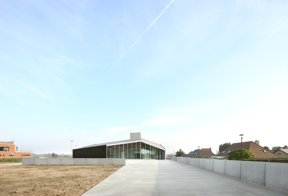 dierendonckblancke architects; Beselare; Westflandern; Hohlblocksteine; Auditorium; Belgien