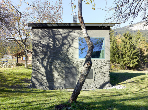 Savioz Fabrizzi, Sion, Schweiz, Berghtte, Ferienhaus, Atelier, Holz, Beton, Edelstahl