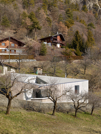Savioz Fabrizzi, Sion, Schweiz, Berghtte, Ferienhaus, Atelier, Holz, Beton, Edelstahl
