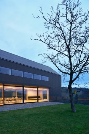 Mehrzweckhaus auf slowenischem Bauernhof