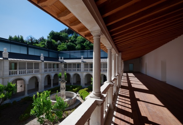 Lorvo, Joao Mendes Ribeiro Arquitecto, Stilles Kloster, Silence Cloisters, Monastery Cloisters, Umbau, Sanierung, Portugal, Hof, Kirche, Stille Architektur, Joao Mendes