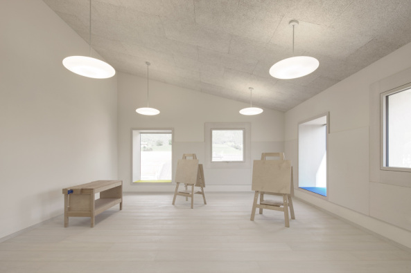 Pedevilla Architects; Rodeneck; Schule; Kindergarte; Fensternischen; Gustav Willeit; Umbau; S�dtirol