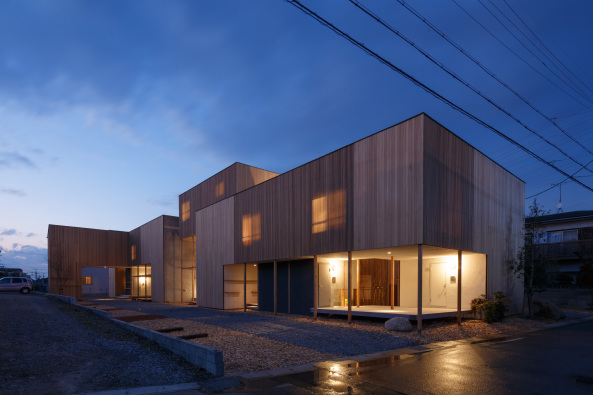 Aichi, Eureka, Dragon Court Village