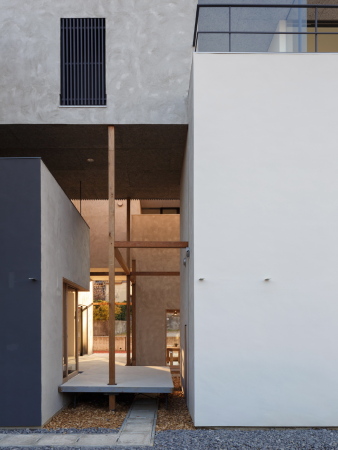 Aichi, Eureka, Dragon Court Village