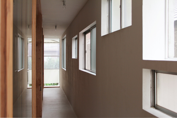 Japan, Hous for seven people, mnm Mio Tsuneyama, Baugruppe, Stahlbau, Leben und Arbeiten, Holzkonstruktion, Stahlbau, Sichtbeton, Sperrholz, Madeleine Kessler