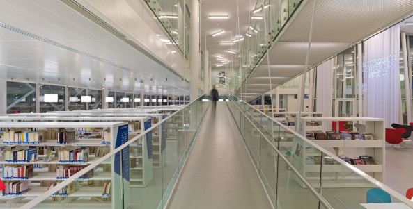 Jacques Sebbag, Bernard Guillien, Laurent Boudrillet, Thomas Dryjski, Anne Pezzoni, archi5, mas+, Glassfassade, Marsan, Mediatheque, Glasskasten, Bcherei, Bibliotheke, Mediathek, Didier Boy de la Tour, Gaston F. Bergeret