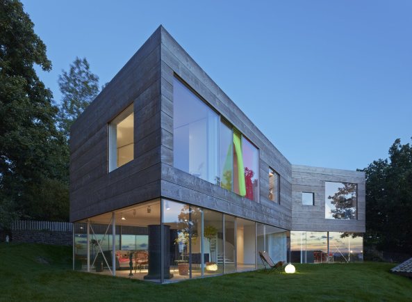 Elding Oscarson, Mlle, Schweden, Jonas Elding, Johan Oscarson, Yuko Maki, resund, Villa Italienborg, Wohnhaus, Seeblick, Ausblick, Bungalow, Schiebetr, Schiebetren, Glastren, Panoramafenster, Holzkiste, Holzfassade