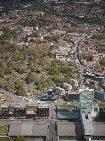 Euralille, LAN Architecture, Brogebude, Rem Koolhaas, Kupfer, Gitterwerk. Lattenwerk, Egis, office, O.M.A, OMA, Metallfassade, Brohaus, Neubau, Quantum Leap, Euravenir