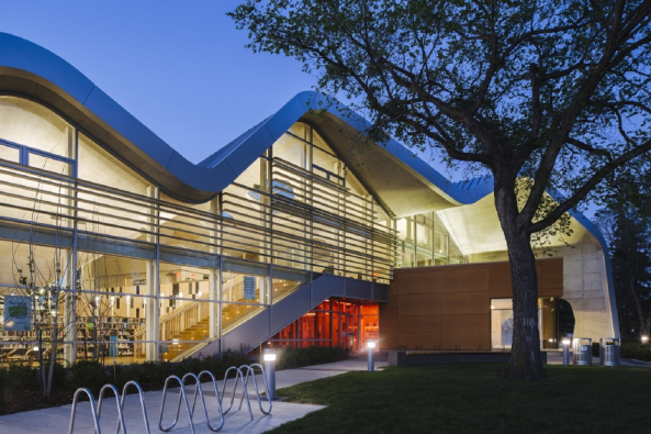 Betonwelle; Bibliothek; Neubau; Edmonton; Dub Architects; HCMA; Jasper Place Branch Library; Kanada; Alberta; Hubert Kang