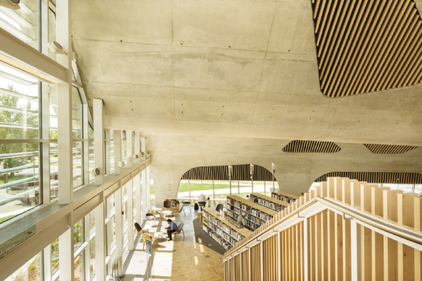 Betonwelle; Bibliothek; Neubau; Edmonton; Dub Architects; HCMA; Jasper Place Branch Library; Kanada; Alberta; Hubert Kang