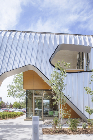 Betonwelle; Bibliothek; Neubau; Edmonton; Dub Architects; HCMA; Jasper Place Branch Library; Kanada; Alberta; Hubert Kang