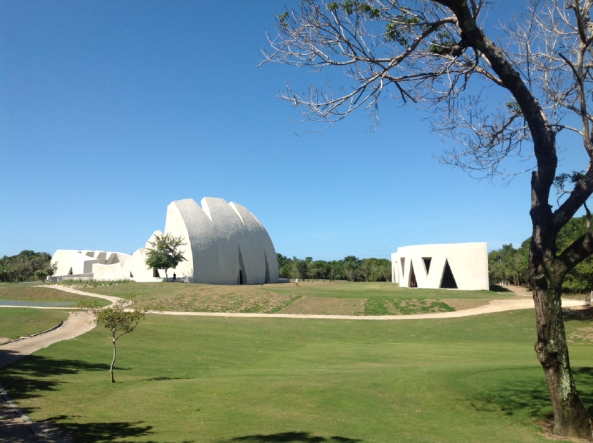 Valentiny hvp Architects; Mozarteum Brasilieiro Theatre; Musica in Trancoso Festival 2014; Sandburg; Luxemburger Bro; Brasilien; Theaterneubau; Bahia