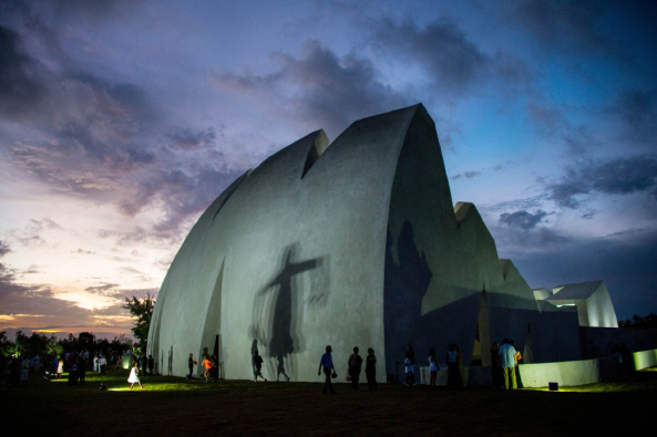 Valentiny hvp Architects; Mozarteum Brasilieiro Theatre; Musica in Trancoso Festival 2014; Sandburg; Luxemburger B�ro; Brasilien; Theaterneubau; Bahia