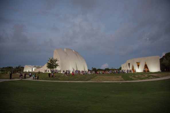 Valentiny hvp Architects; Mozarteum Brasilieiro Theatre; Musica in Trancoso Festival 2014; Sandburg; Luxemburger B�ro; Brasilien; Theaterneubau; Bahia
