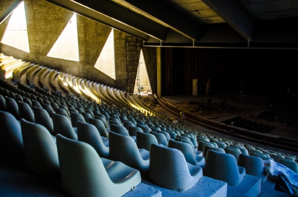 Valentiny hvp Architects; Mozarteum Brasilieiro Theatre; Musica in Trancoso Festival 2014; Sandburg; Luxemburger B�ro; Brasilien; Theaterneubau; Bahia