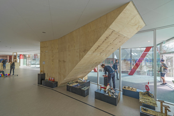 Geert Groote, Schule, Amsterdam, Niederlande, Search Architekten, SeARCH, Sanierung, Erweiterun, Holz, Fassade