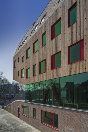 Geert Groote, Schule, Amsterdam, Niederlande, Search Architekten, SeARCH, Sanierung, Erweiterun, Holz, Fassade