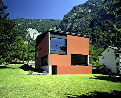 Casa Stoira II, Avegno