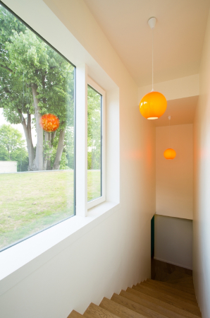 Hertweck Devernois Architectes Urbanistes; Simeon Levaillant;  Frankreich; Erweiterung; Anbei; Saint-Germain en Laye; Haus PLJ; unterirdisch; Extension; underground; unterirdisch; Ha-HA; Lucio Fontana; Einfamilienhaus; Topografie