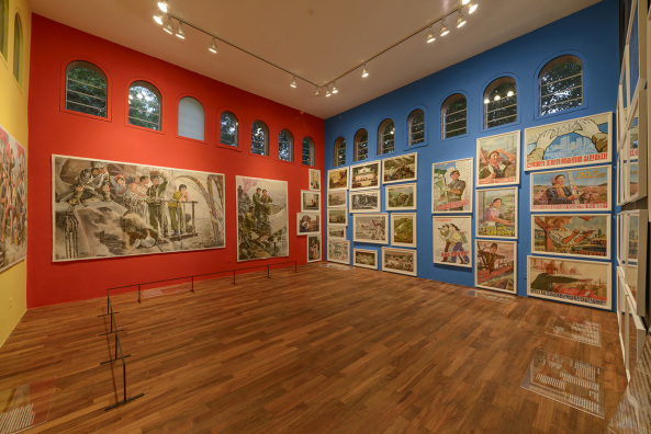 Rem Koolhaas, OMA, AMO, Koolhaas-Video, Koolhaas Interview, Biennale, Architekturbiennale, Baunetz- TV, Stephan Burkoff, Biennale Venice, architecture, Architektur, Should does not register in my vocabulary, movie, architecture, Baunetz, golden lion, south corea, s�dkorea, chile, Salavador Allende, Plattenbau, koreanische Halbinse, Crow�s Eye View, Monolith Controversies, Modernity: Promise or Menace?, France, Frankreich, Russia, Russland, Fair Enough: Russia�s Past Our Present, Phyllis Lambert, Sales Oddity, Intermundia, Radical Pedagogies, Italian Limes, Symbolpolitik, Jury, Entscheidung