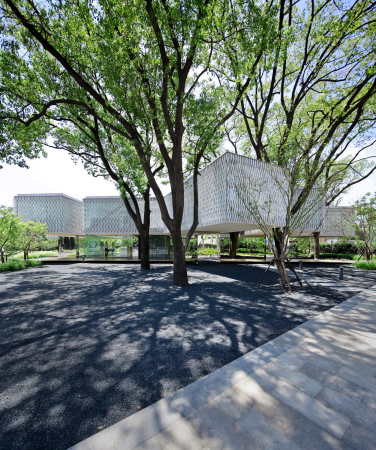 Huaxin Business Center, Shanghai, Scenic Architecture Office, Aluminium-Fassade