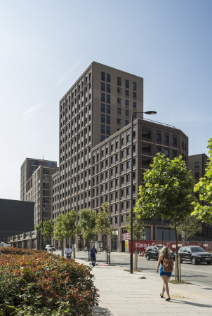 London (Nord): Saxon Court and Roseberry Mansions von Maccreanor Lavington