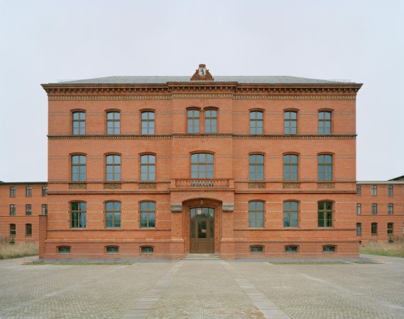 Kaiserliches Arbeitshaus Rummelsburg, AFF Architekten, aff architekten, Berlin, Umbau, neues Wohnen in Berlin, Backstein, Berliner Backstein, Sanierung, Denkmalschutz, Berliner Backstein Baumeister, bricks, hot bricks, Hermann Blankenstein, Baunetz, BauNetz, Architektur, Architekten, architecture germany, Straf- und Arresthaus fr mnnliche Corriganden, Rummelsburger Bucht, contemporay architecture, new buildings, old houses, Hans Christian Schink, Sven Frhlich, Martin Frhlich