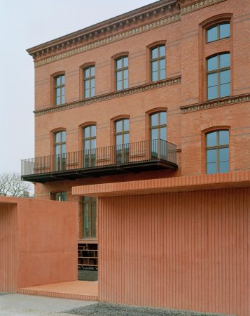 Kaiserliches Arbeitshaus Rummelsburg, AFF Architekten, aff architekten, Berlin, Umbau, neues Wohnen in Berlin, Backstein, Berliner Backstein, Sanierung, Denkmalschutz, Berliner Backstein Baumeister, bricks, hot bricks, Hermann Blankenstein, Baunetz, BauNetz, Architektur, Architekten, architecture germany, Straf- und Arresthaus fr mnnliche Corriganden, Rummelsburger Bucht, contemporay architecture, new buildings, old houses, Hans Christian Schink, Sven Frhlich, Martin Frhlich