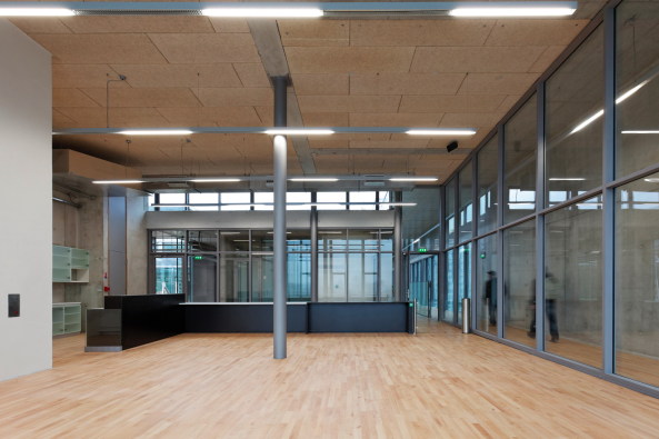 Sportzentrum JULES LADOUMEGU, Paris, 19. Arrondissement, Dietmar Feichtinger, Boulevard Peripherique