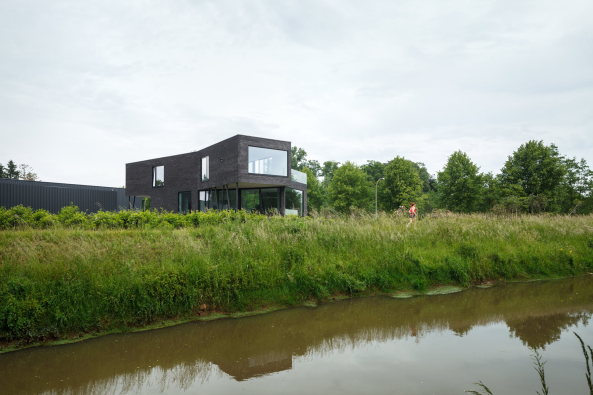 architectenbureau Wil-Ma, Westelo, Belgien, Brogebude, Bro, office building, Belgium, Stahl, steel, Fassade, Holz, Beton, Natur, Landschaft, Wastiau & Co Architectenbureau