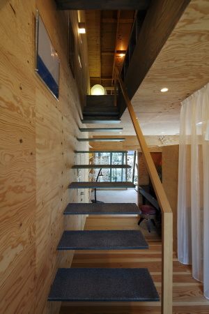 Koji Fujii/Nac�sa & Partners Inc., Cocochi comfort gallery Utsuwa, UID Architects, Tajiricho, Fukuyama, Hiroshima, Japan, Toshiya Ogino, Keisuke Maeda, Gemeindezentrum, Holz, Holzlatten, Lattenzaun, Wood, louvers, Natur, B�ume, Baum, Galerie, Seminar, Seminarr�ume, Treffpunkt, Veranstatulngsort, Hiroschima