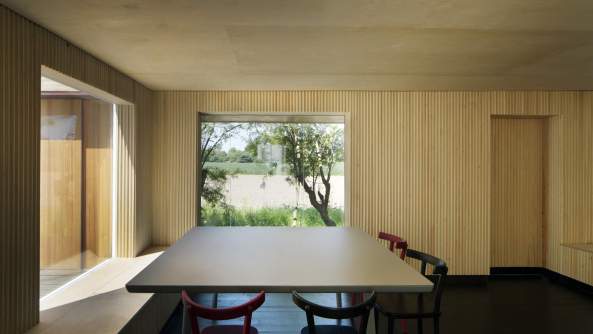Maggie's Cancer Caring Centres, Krebs, Behandlungseinrichtung, Care Centre, England, Wirral, Merseyside, Carmody Groarke, Liverpool, Glas, glasfasergewebe, Holz, timber, Clatterbridge Hospital, Kevin Carmody, Andy Groarke