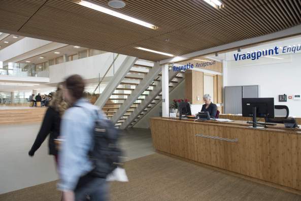 LIAG architects, Nijmegen, HAN University of Applied Sciences, Faculty of Education, Energieeffizienz, Naturmaterialien, Tageslicht, Licht, Glasdach, Dach, Biodiversitt