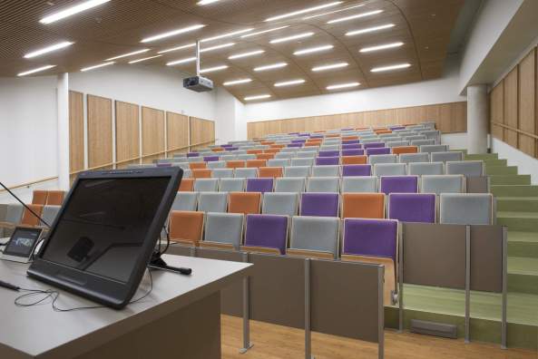 LIAG architects, Nijmegen, HAN University of Applied Sciences, Faculty of Education, Energieeffizienz, Naturmaterialien, Tageslicht, Licht, Glasdach, Dach, Biodiversit�t