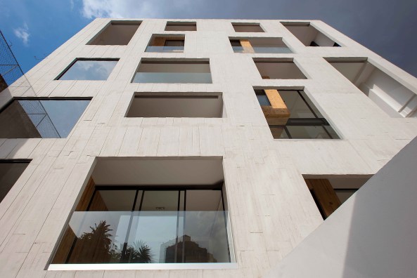 Wohnungsbau, 169 Amsterdam, JSa, Mexiko, Mexiko-Stadt, doppelte Fassade, Beton, Glas, Holz, Pinienholz