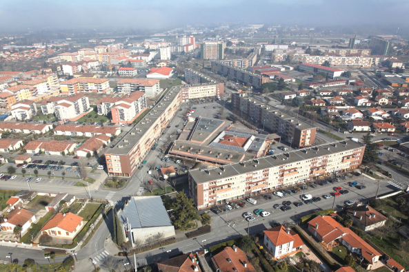 Square Maimat; Sozialwohnungsbau; Frankreich; PPA Architectures; Toulouse; Loggien; Lrchenholz; Wohnpark; 60er Jahre Wohnsiedlung; Abriss; Neubau